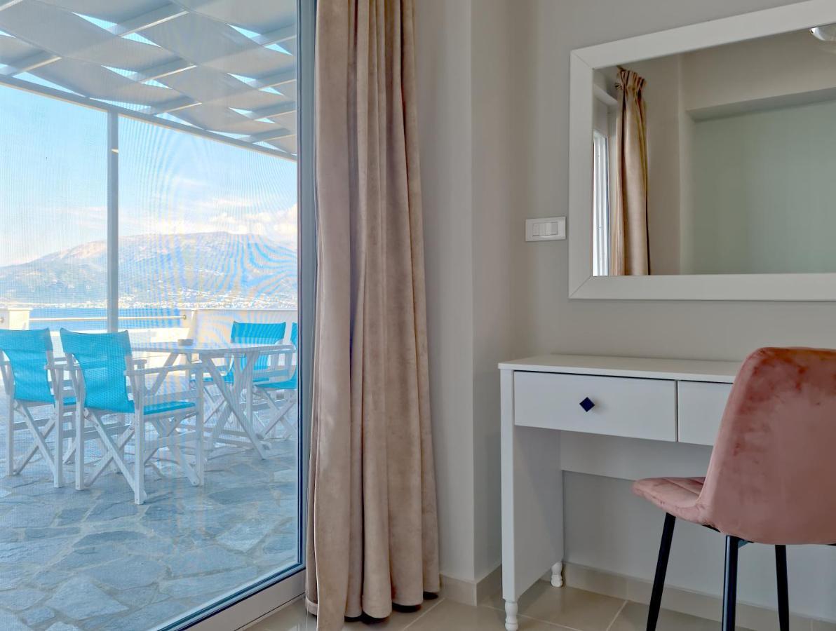 Epipleon Luxury Suites -106- Δωμάτιο 40Τμ Με Βεράντα 45Τμ Μπροστά Στην Θάλασσα Nafpaktos Exterior foto